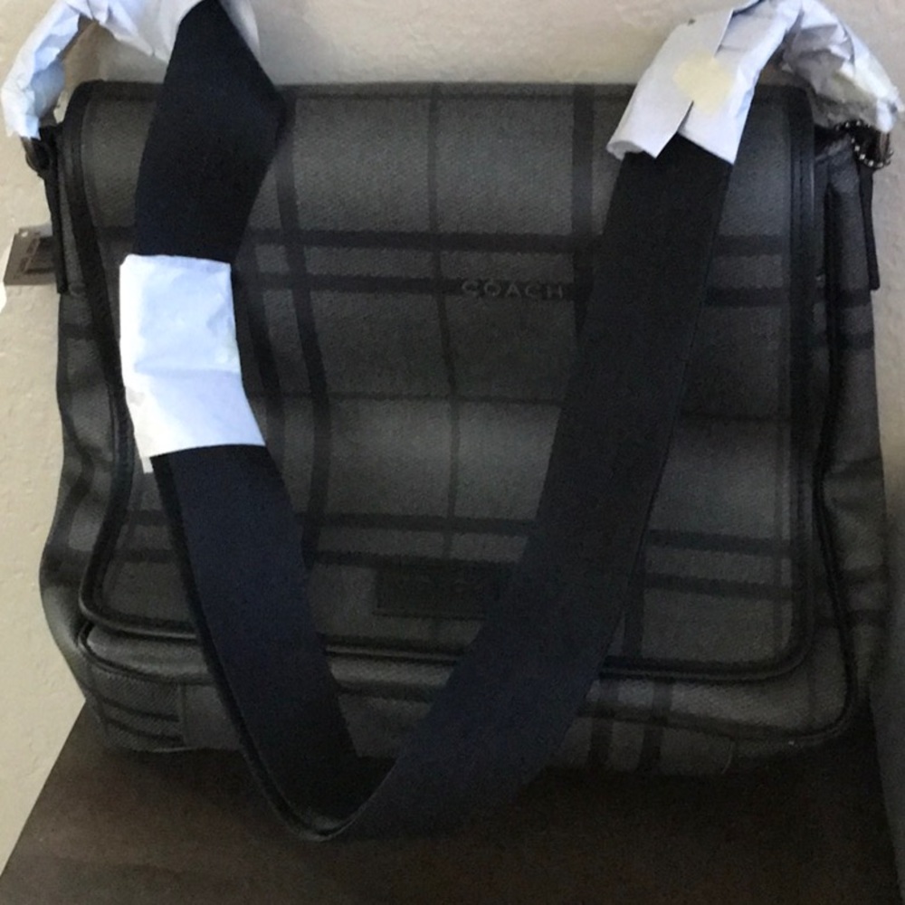 Coach Messenger Bag - Picture 4 of 5